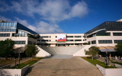 Університет Нікосії